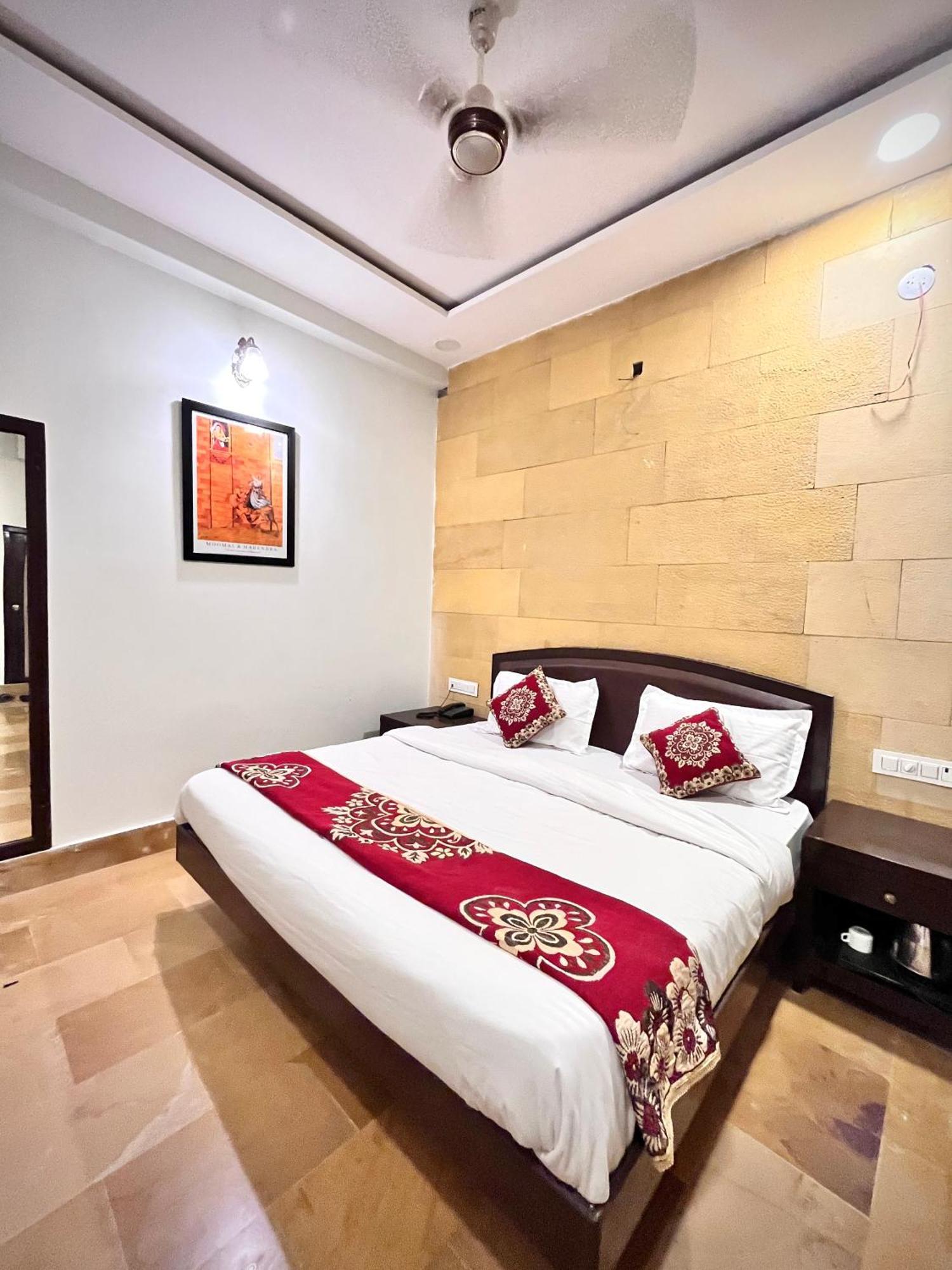 Chirag Haveli - Near Golden Fort 자이살메르 객실 사진
