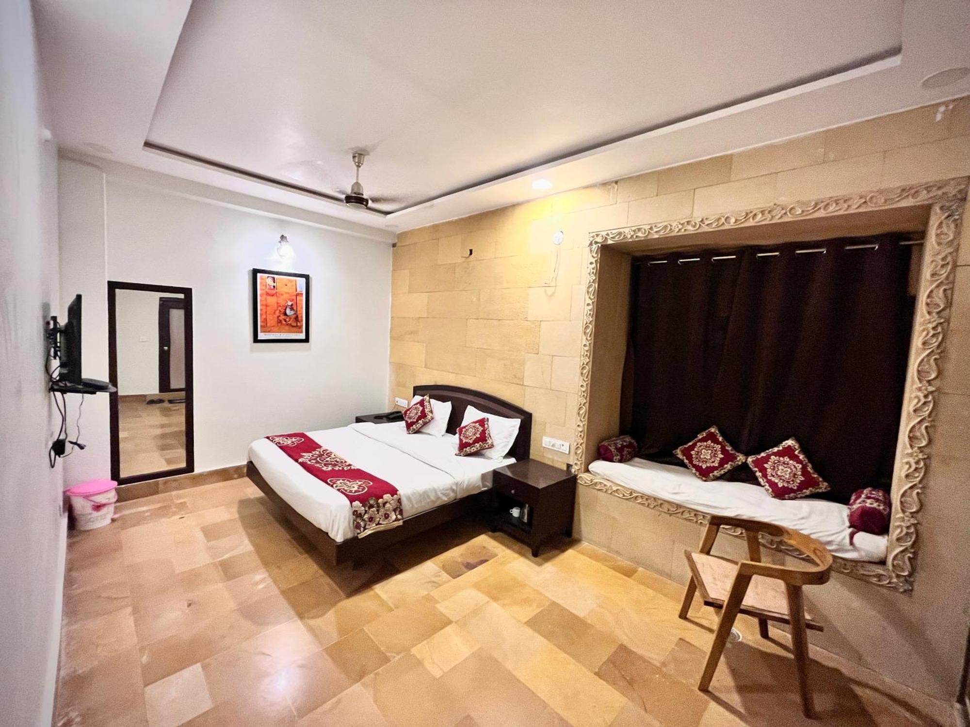 Chirag Haveli - Near Golden Fort 자이살메르 객실 사진