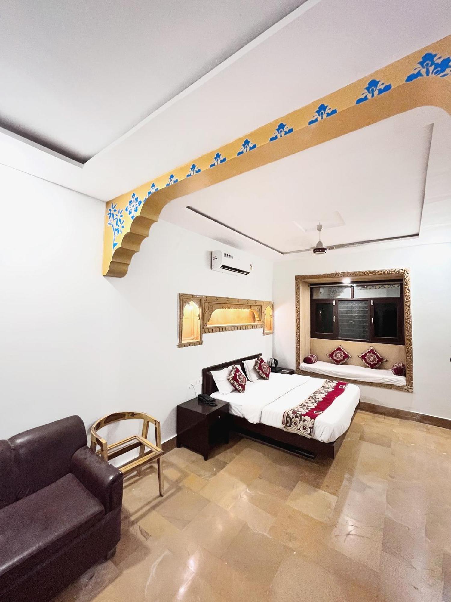 Chirag Haveli - Near Golden Fort 자이살메르 객실 사진